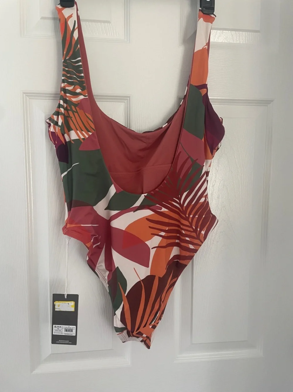 New with tag Vitamin A tropical one piece Swimsuit size xlg